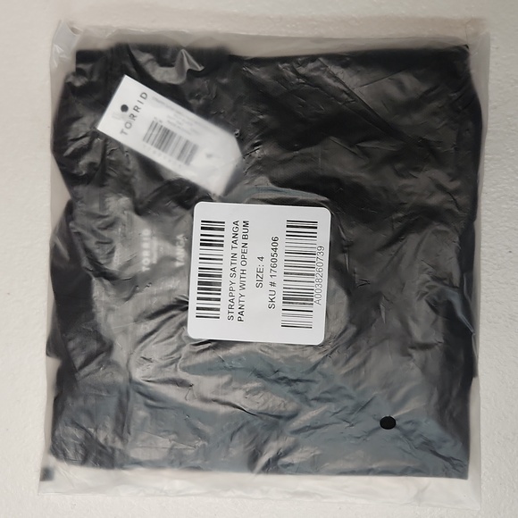 ❤️NWT VINTAGE TORRID PANTY - OPEN BUM - LINGERIE STRAPPY SATIN TANGA 4X - Picture 3 of 8